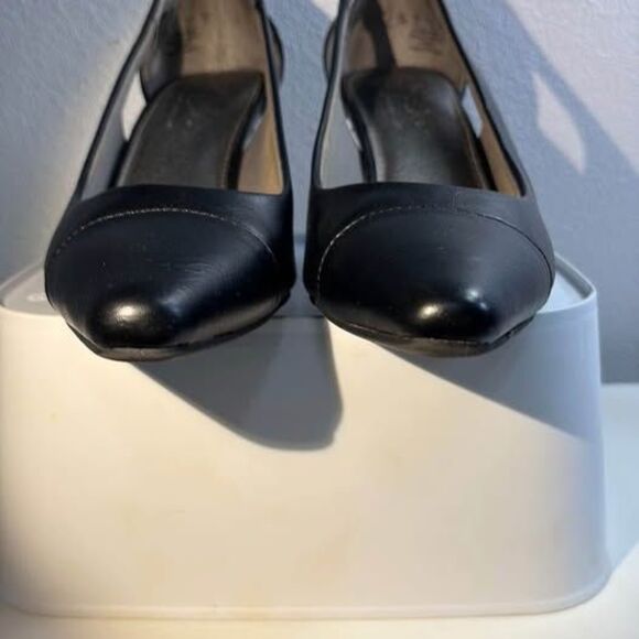 Life Stride Elegant Black Women’s Heels w Cut Out Back size 7W - Picture 5 of 8